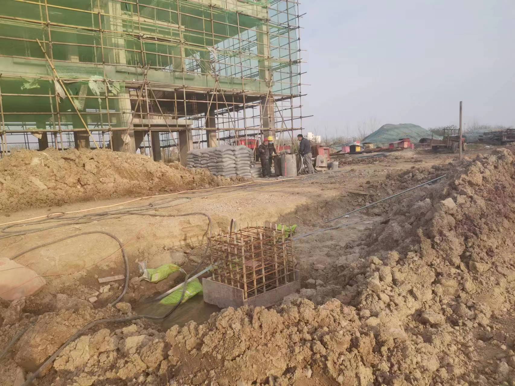 宋洛乡当桥梁出现裂缝的时候应该及时加固修补